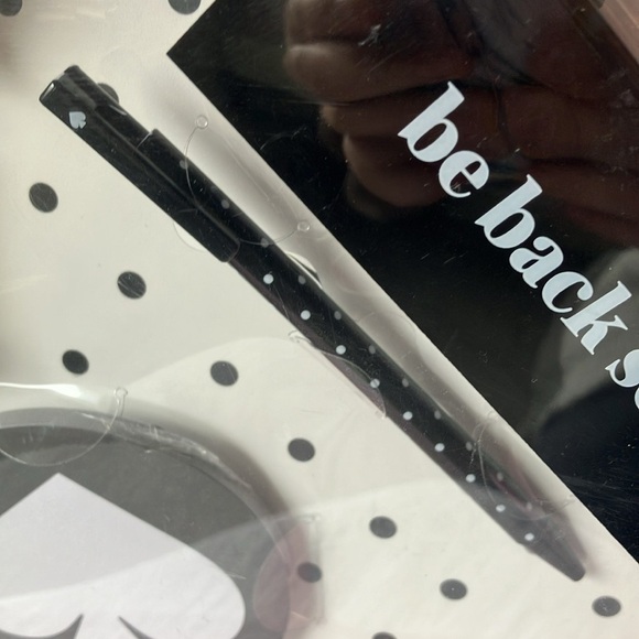 Kate Spade:Be Back Soon Desk Set- mouse pad, binder clip, desk sign, notepad/pen - Picture 10 of 16